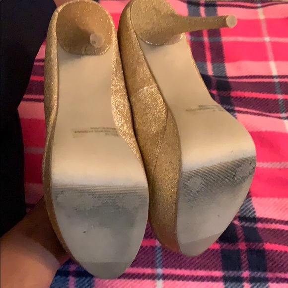 Gold Glitter 4in Heels - Picture 2 of 5